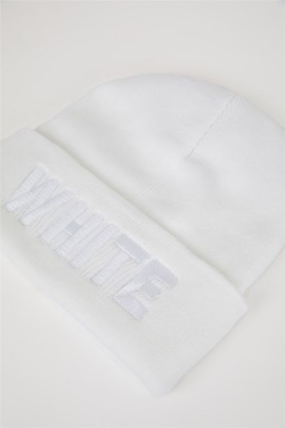 كلاو صوف نسائي مطرز