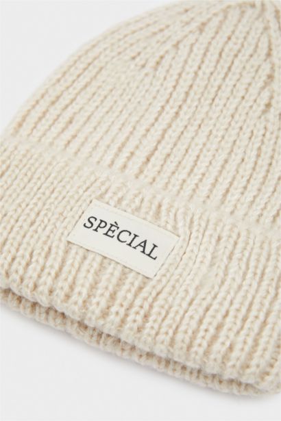 Woman Winter Beanie