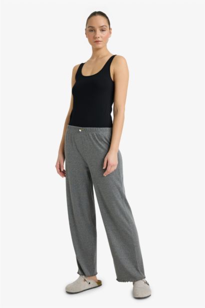 تانك توب قطن قصة عادية