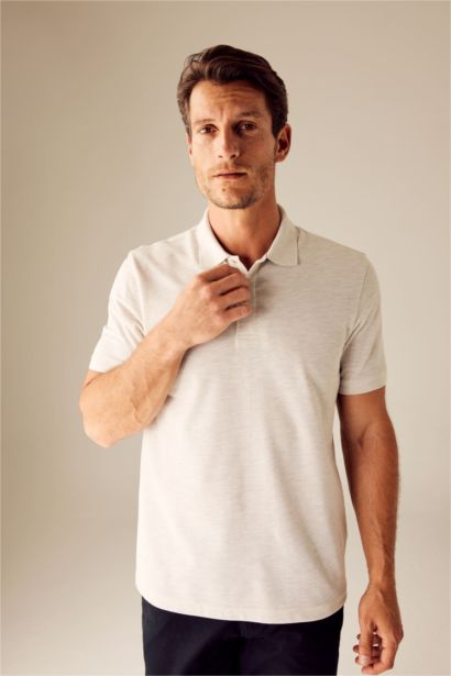 T-shirt Polo basique en coton à coupe régulière