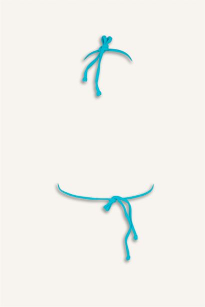 Regular Fıt Üçgen Bikini Üstü