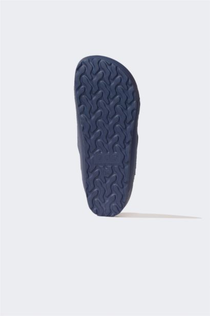 Сланцы на плоской подошве для мальчиков