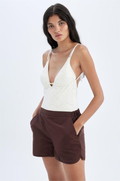 شورت بحر قصة عادية