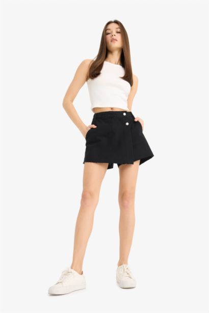 Slim Fit Camisole Halter Collar Tank Top