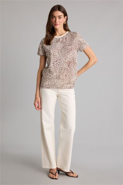 Трикотажная футболка Long Fit с круглым вырезом принтом-слоганом и коротким рукавом