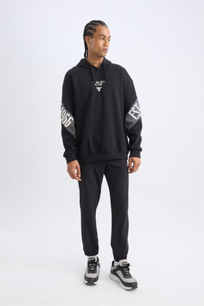 NBA Chicago Bulls Boxy Fit Kapüşonlu Sırt Baskılı Kalın Sweatshirt