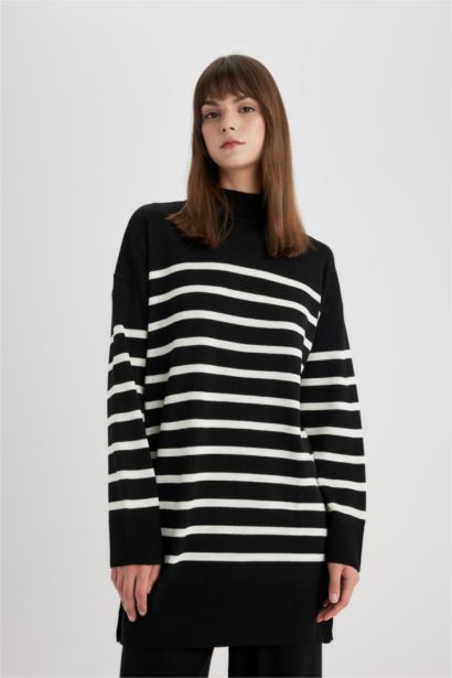 Relax Fit Striped Turtleneck Pullover Tunic