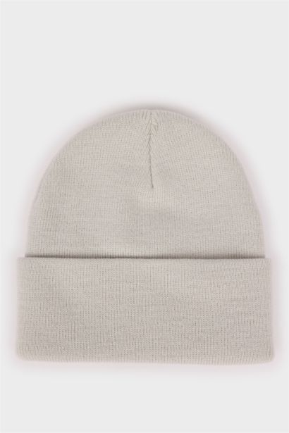 قبعة بيريه ولادي