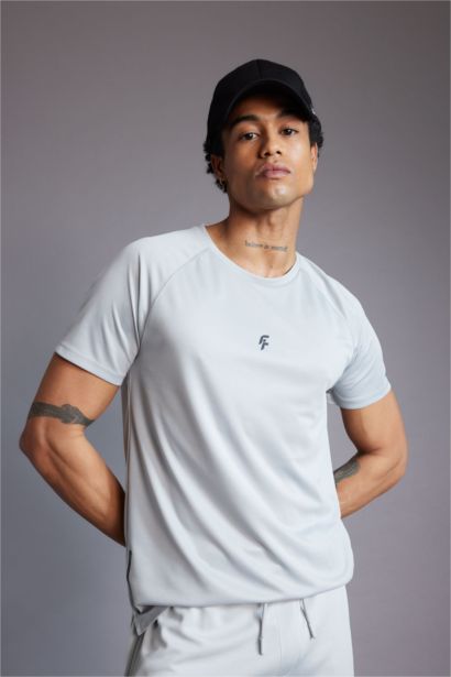 Slim Fit Short Sleeve T-Shirt