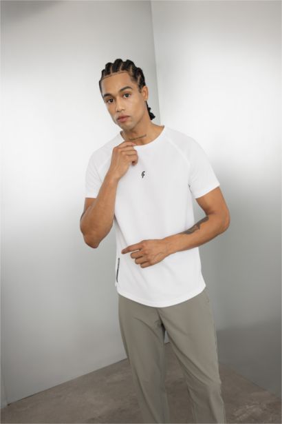 تيشيرت مطبوع سليم فيت بياخة مستديرة