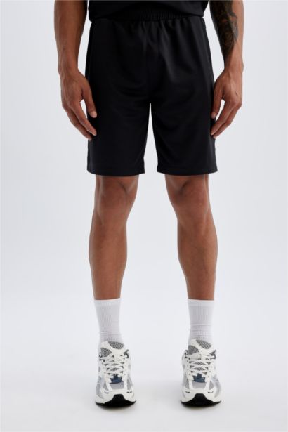 Slim Fit Dar Kesim Sporcu Standart Paça Şort