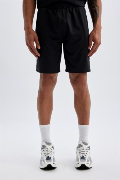 Slim Fit