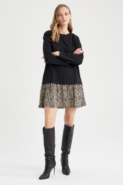 Patterned Flounce Skirt Detail Sweat Dress