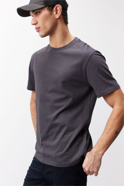 T-shirt basique en coton à col rond et manches courtes Coupe régulière