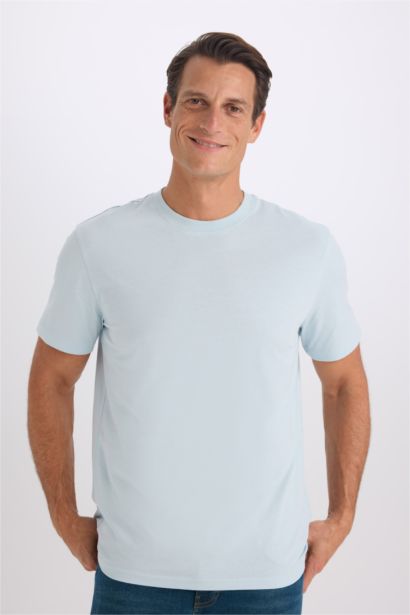 New Regular Fit Crew Neck Basic T-Shirt