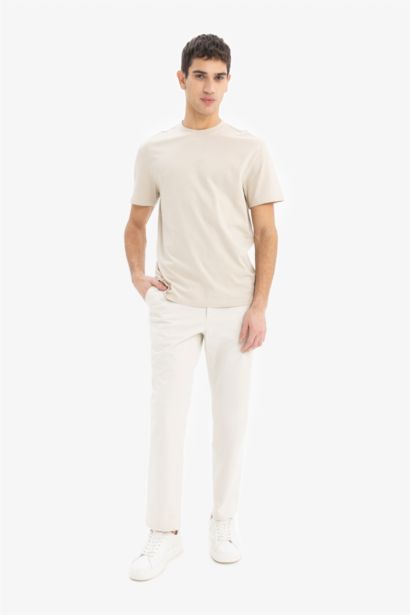 T-shirt basique 100% coton à manches courtes et col rond