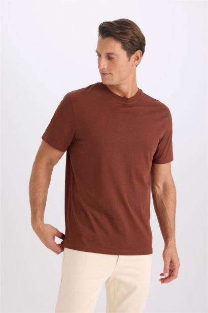New Regular Fit Crew Neck Short Sleeve T-Shirt