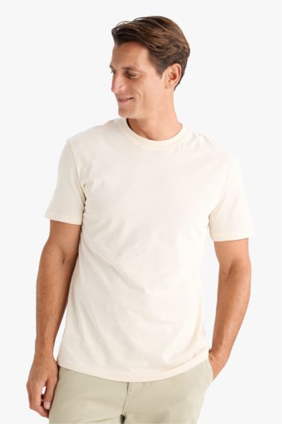 New Regular Fit Crew Neck Basic T-Shirt