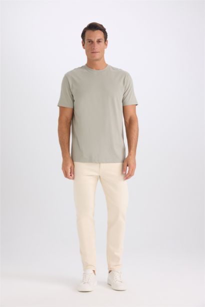 T-shirt basique à col rond et manches courtes Coupe régulière