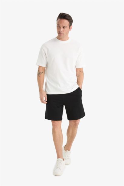 Slim Fit Pocketed Basic Bermuda Shorts