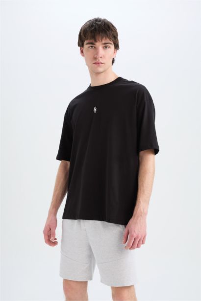 Slim Fit Super Skinny Shorts