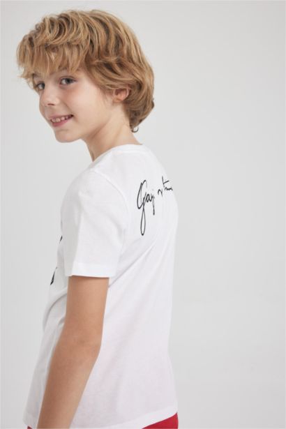 Erkek Çocuk 29 Ekim Cumhuriyet Bayramı Bisiklet Yaka Atatürk Baskılı Pamuklu Penye Kısa Kollu Beyaz Tişört