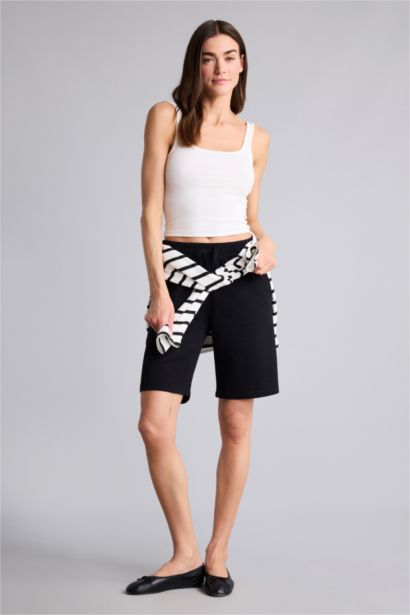 Regular Fit Basic Normal Waist Regular Hem Bermuda