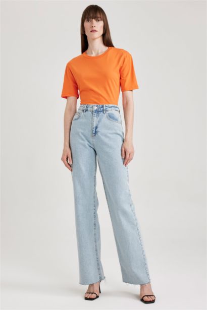 تيشيرت قطن قصة عادية برقبة مستديرة نص كم