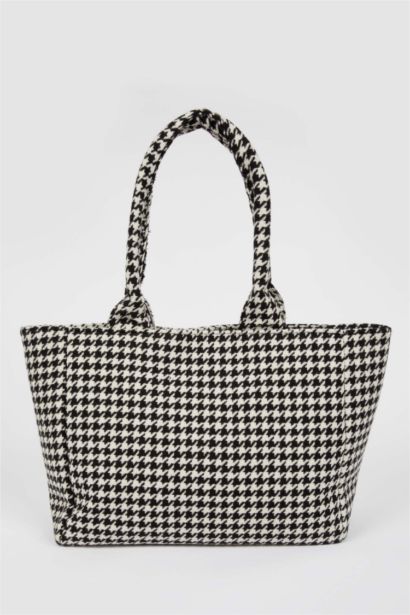 شنطة كتف نسائية كبيرة من الجلد الصناعي بنمط Crowbar