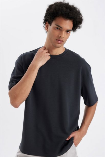 Oversize Fit Crew Neck Heavy Fabric Basic T-Shirt