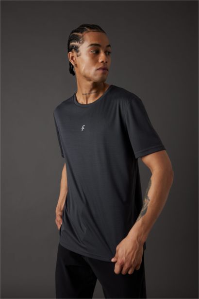 DeFactoFit Slim Fit Crew Neck Printed Sports T-Shirt