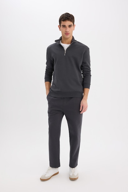 Regular Fit Yarım Fermuarlı Basic Sweatshirt