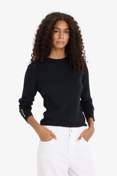 بلوفر قصة عادية برقبة مستديرة