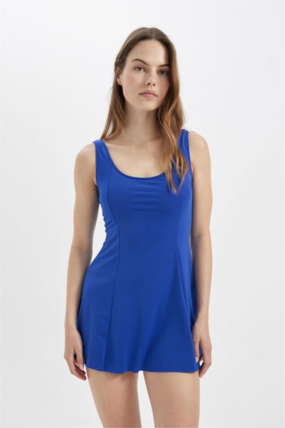 مايوه قصة عادية