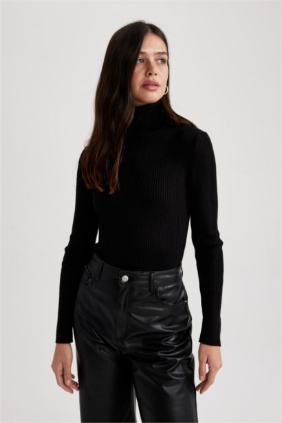 Slım Fıt Balıkçı Yaka Triko Kazak