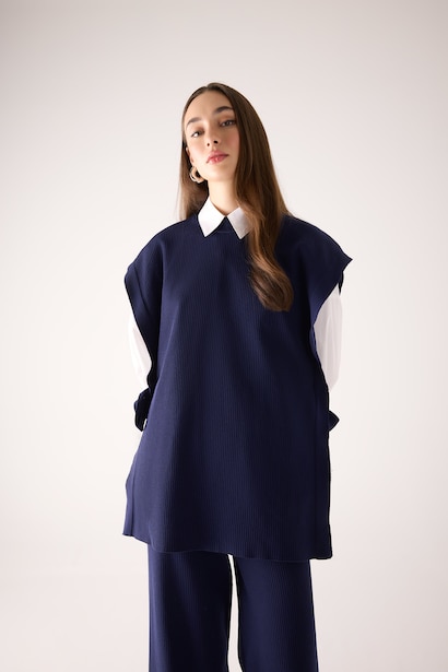 Regular Fit Crew Neck