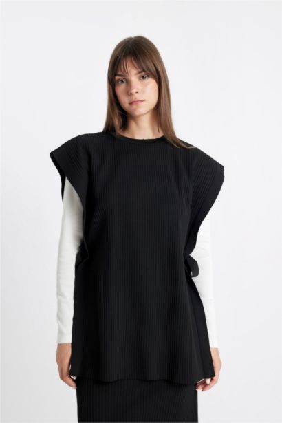 Regular Fit Crew Neck