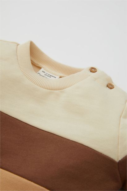 طقم بيبي اولادي ملون سويت شيرت وسويت بانتس قصة عادية - قطعتين