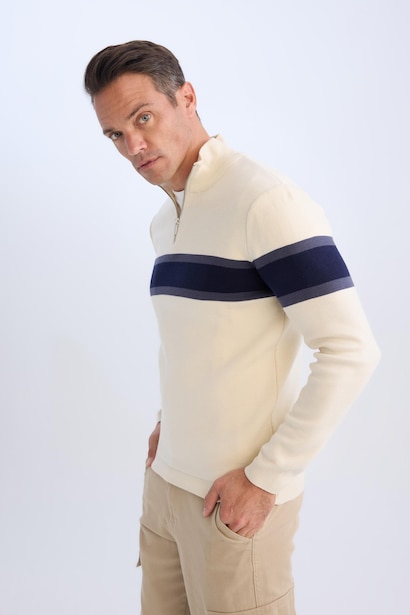 Standard Fit Knitwear Pullover