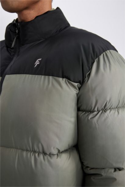 Water Repellent Zipper Puffer Jacket