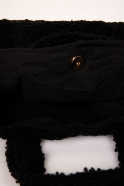 Kadın Basıc Düz Pelüş Çapraz Çanta