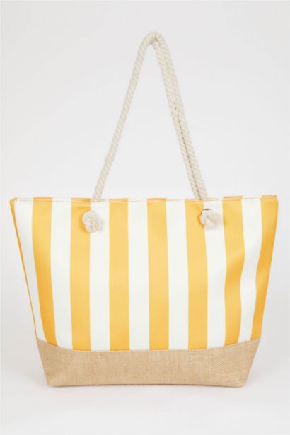 جنطة بحر نسائي