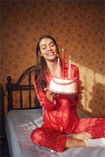 Fall In Love Valentine Regular Fit Pajama Collar Heart Patterned Pajama Top