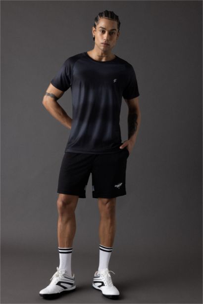 تيشيرت نص ردن رياضي محبوك سليم فيت من DeFactoFit