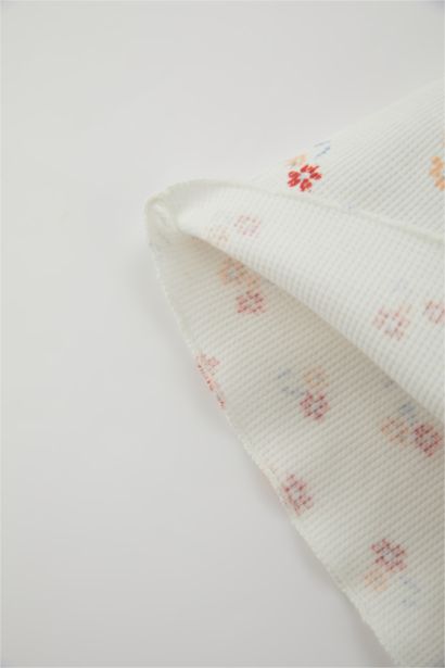 تيشيرت بنقشة الزهور بناتي قصة عادية