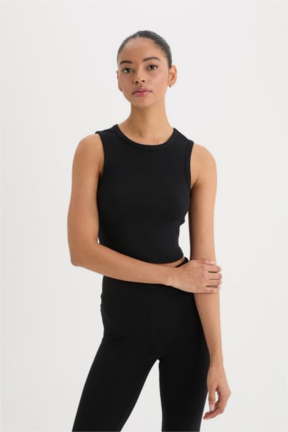 Crop Sports Basic Tank Top