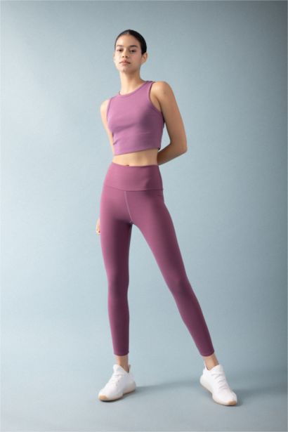 كروب توب سليم فيت بياقة مستديرة بدون كم