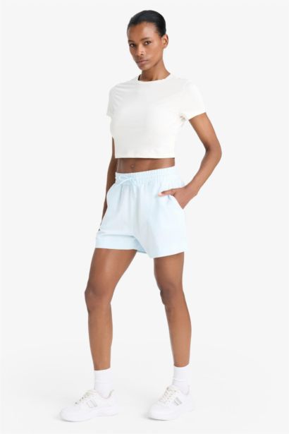 شورت قصير رياضي بيزك قصة عادية من DeFactoFit