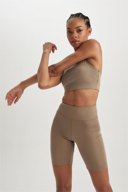 ستريج بايكر قصير