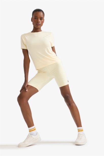 ستريج قصير رياضي من DeFactoFit